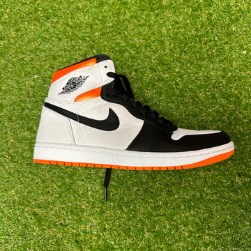 Jordan 1 Electro Orange (Pre-owned)