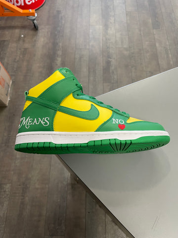 Nike Dunk High SB Supreme By Any Means Necessary Bazil