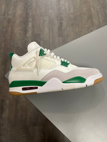 Jordan 4 SB 'Pine Green'