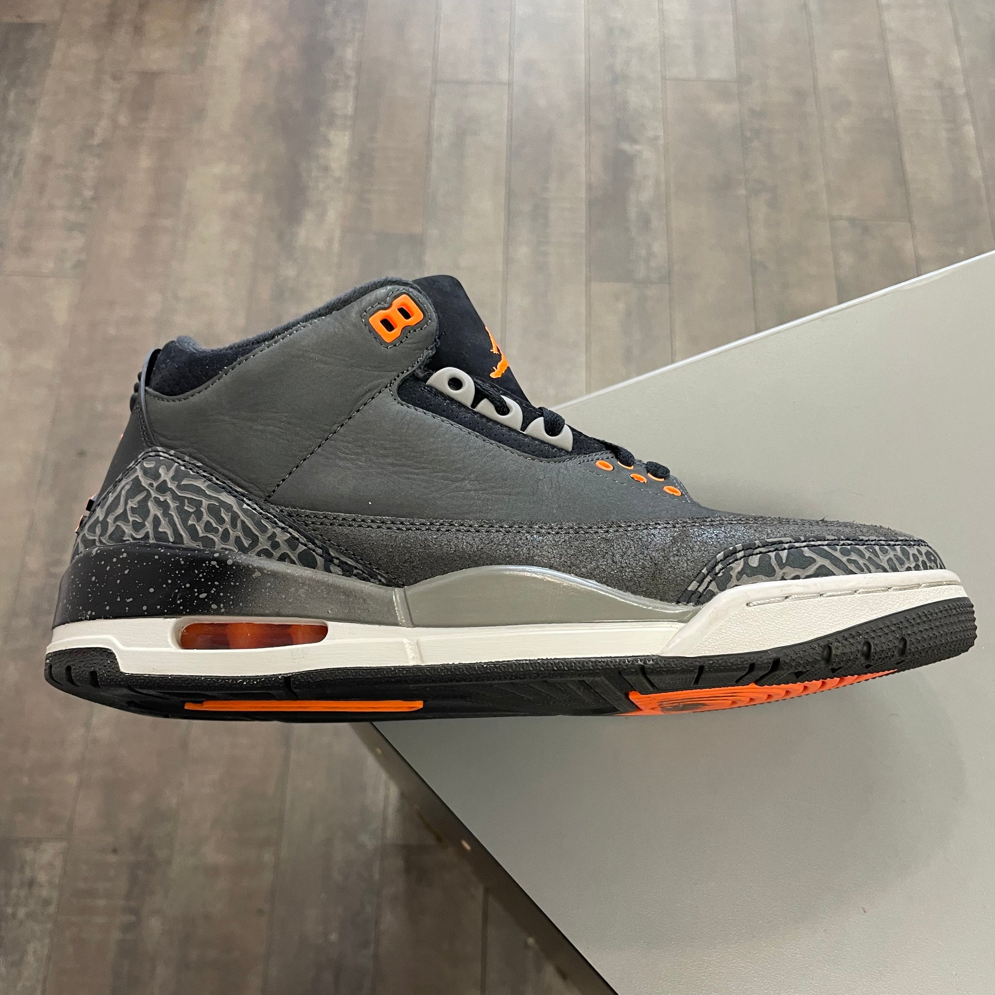 Jordan 3 Fear 2023
