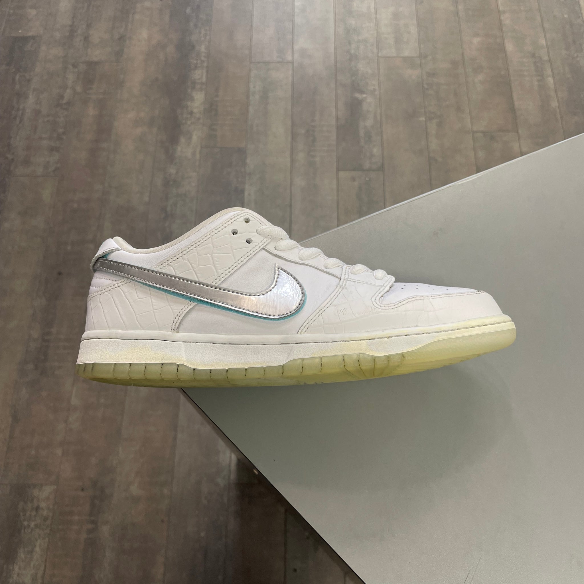 Nike Dunk Low SB Tiffany White  Diamond Supply Co.