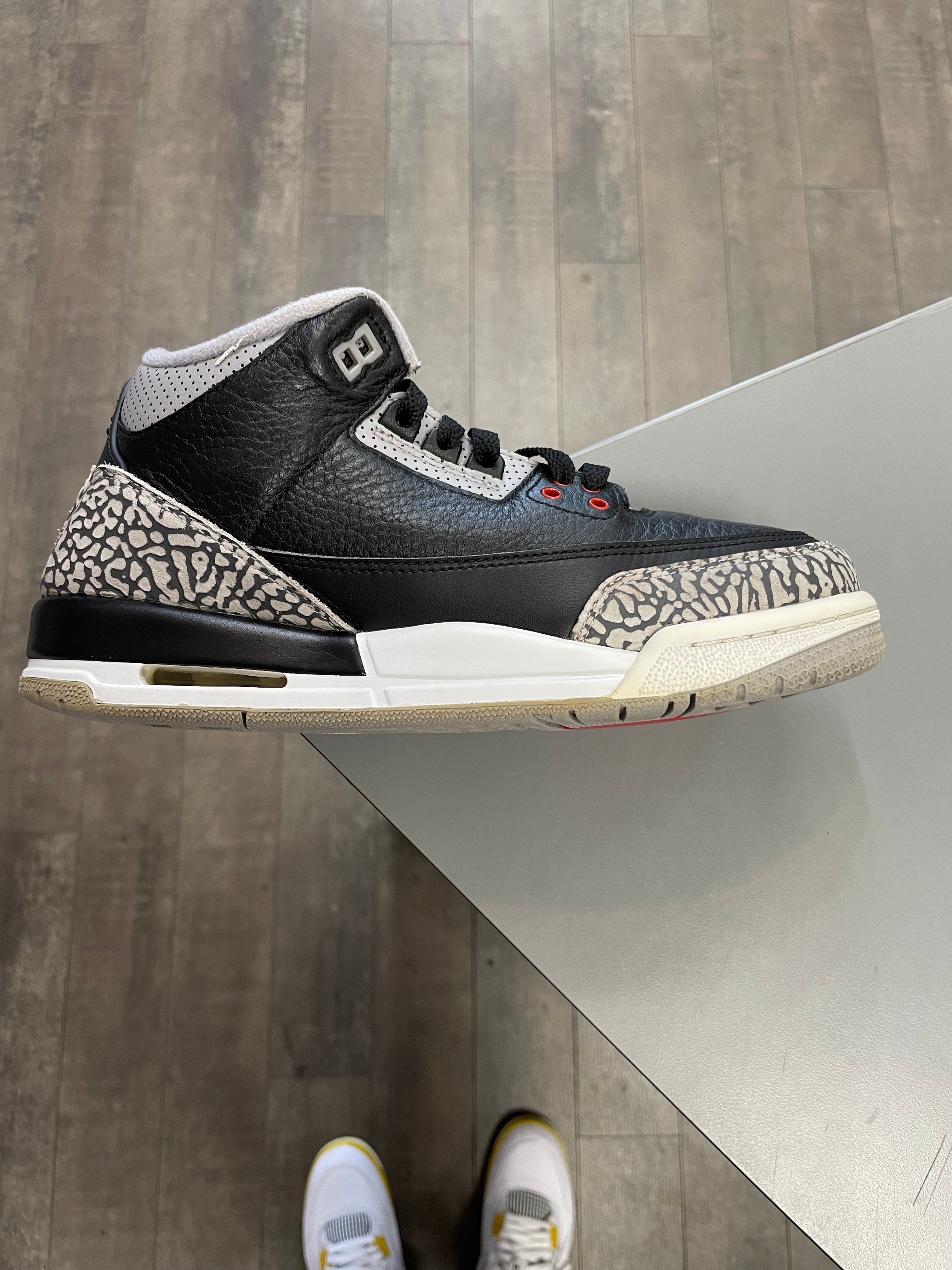 Air jordan 3 retro og black cement 2018 online