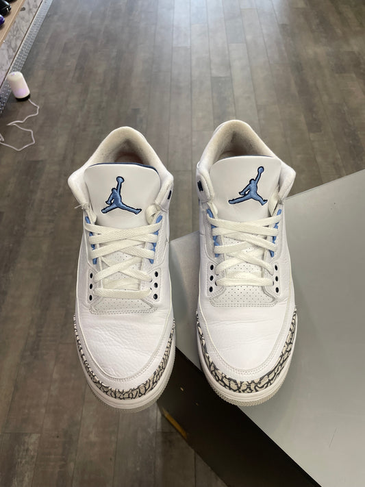 Air Jordan 3 UNC