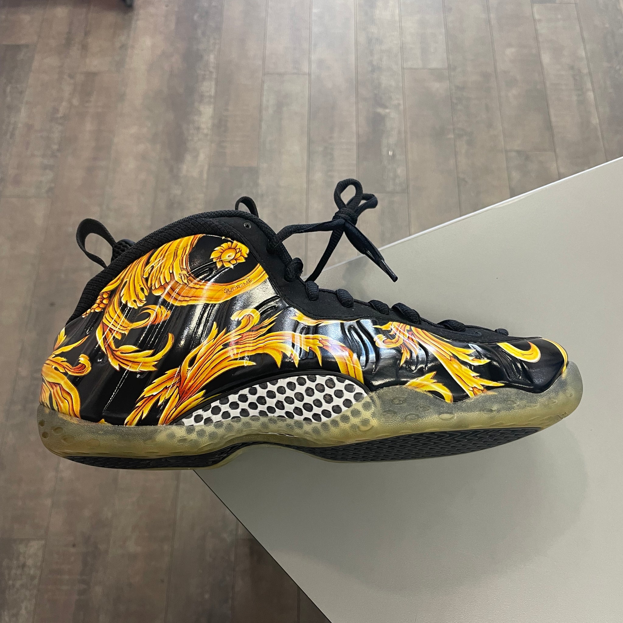 Nike Foamposite Supreme Black