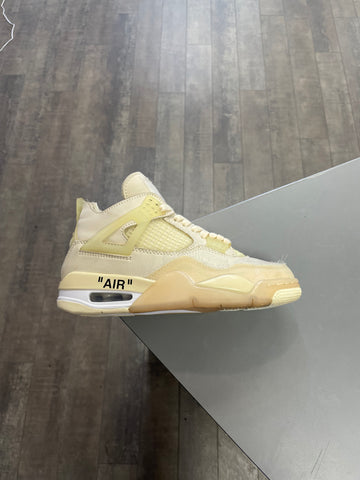 Jordan 4 Off-White Sail (No Box.)