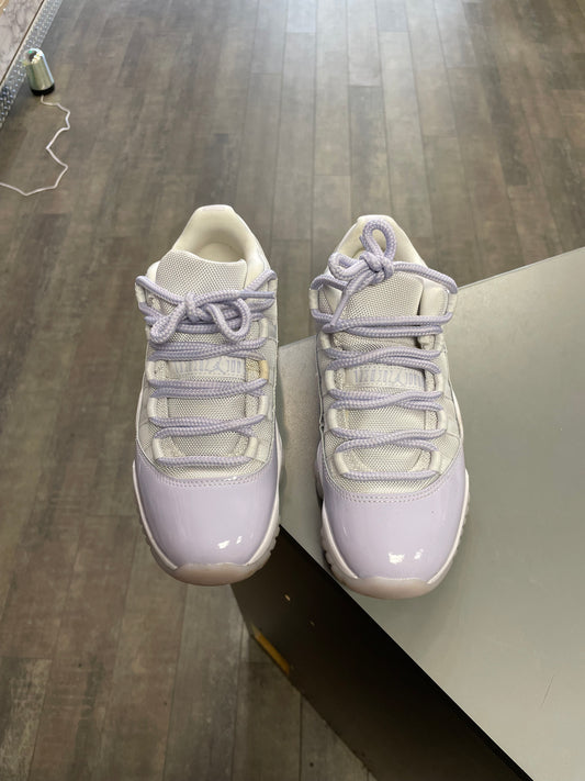 Air Jordan 11 Low Pure Violet