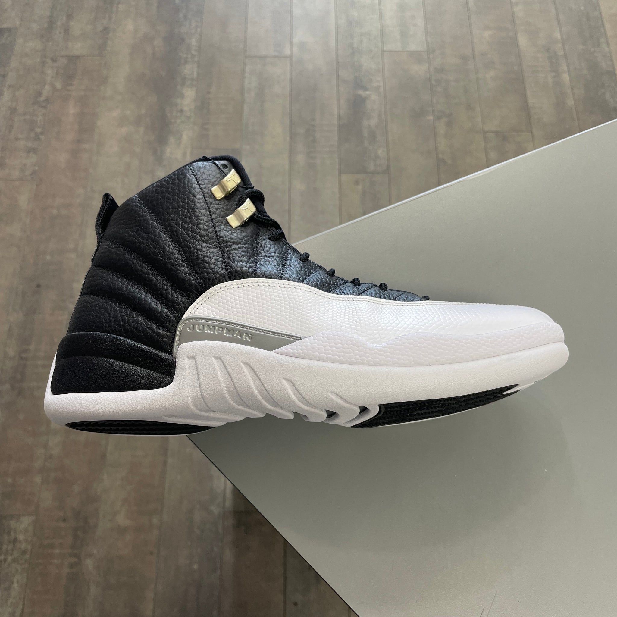 Jordan 12 Playoff 2022