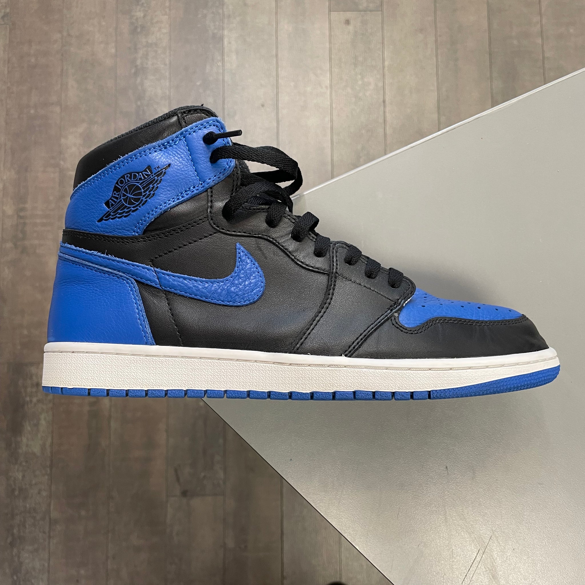 Air Jordan 1 Royal 2017