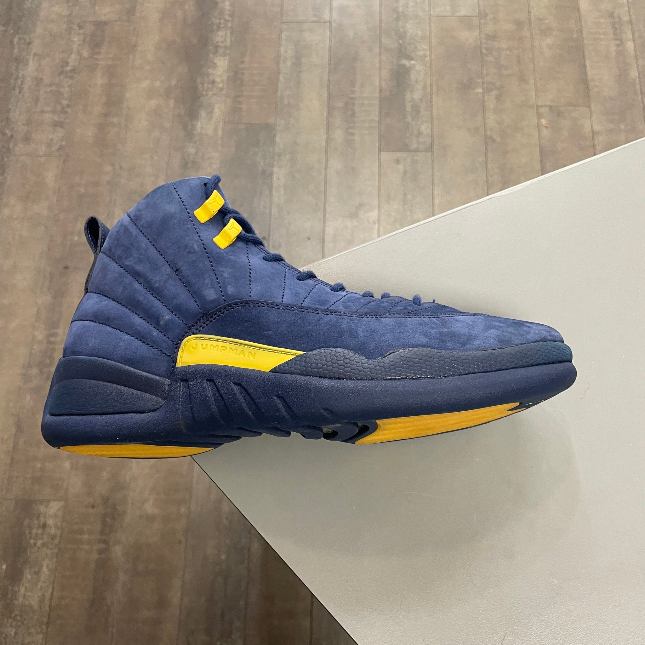 Jordan 12 Michigan