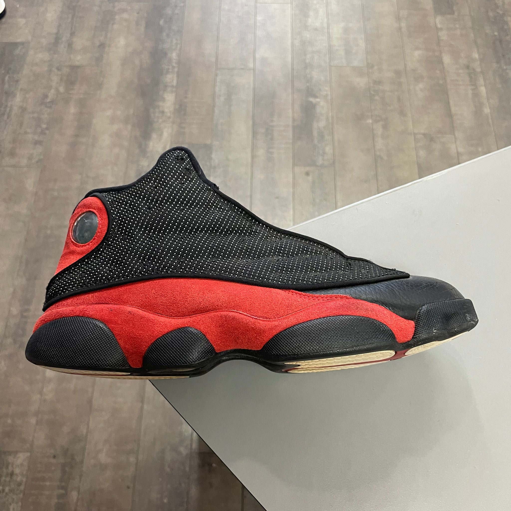 Air Jordan 13 Bred 2017 (No Box.)