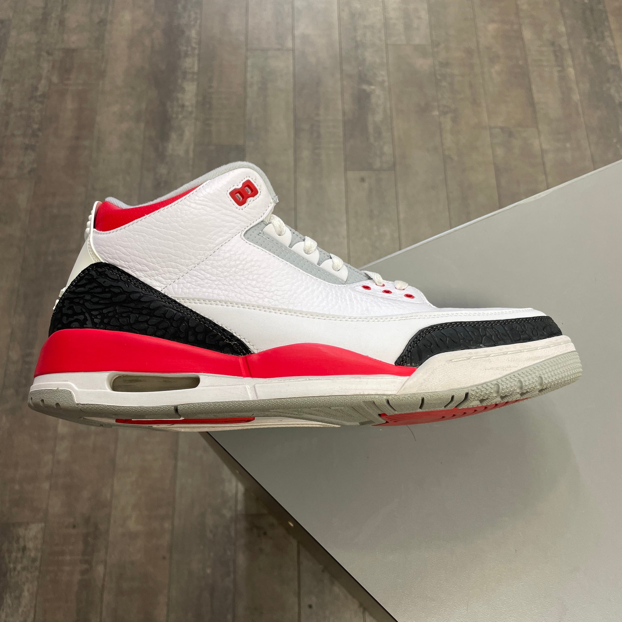 Air Jordan 3 Fire Red 2013