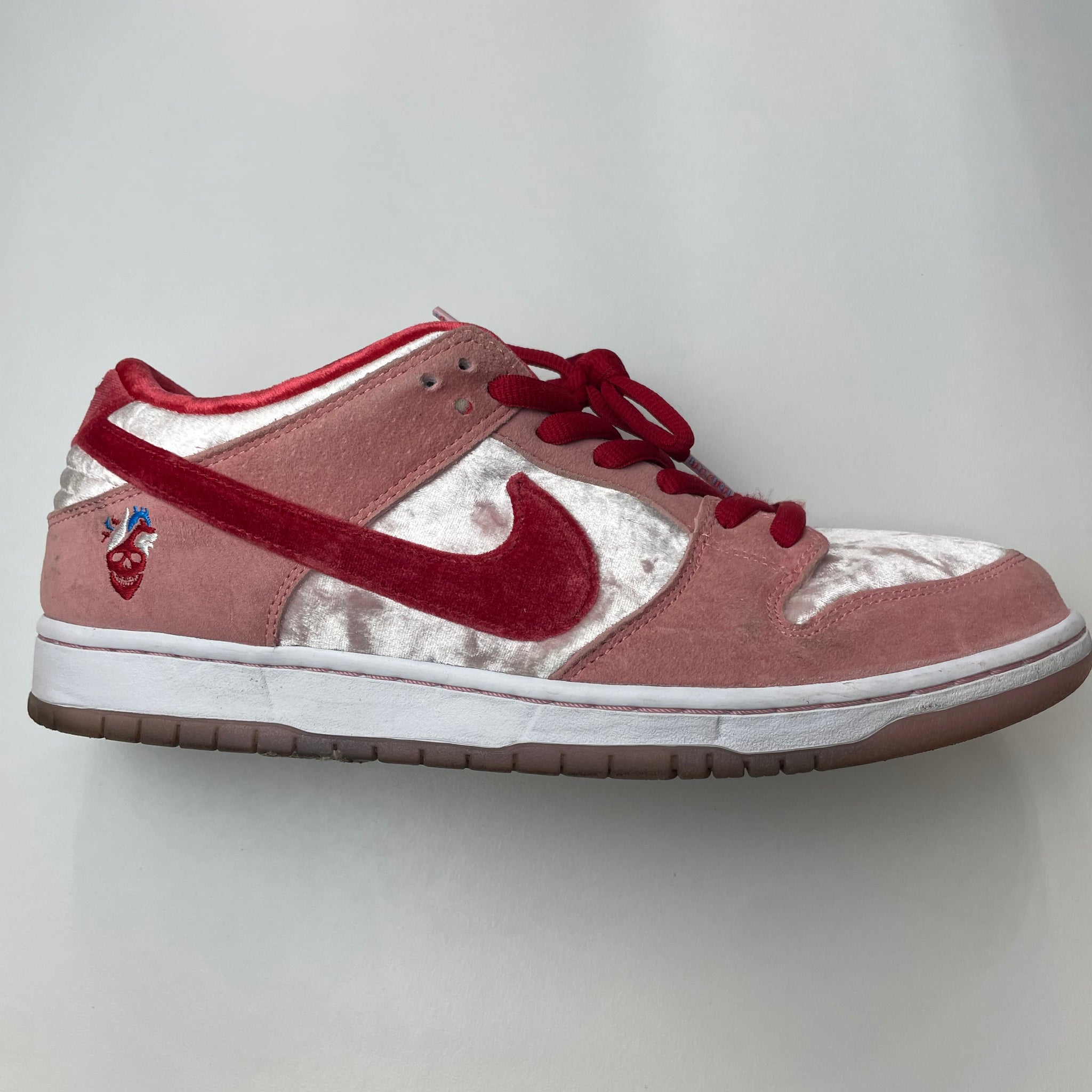 Nike SB Dunk Low 'Strange Love' Pre-Owned