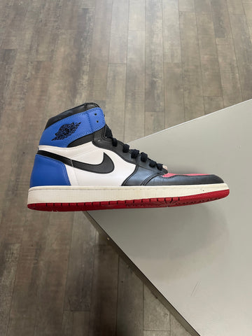 Jordan 1 Top 3 (No Box.)