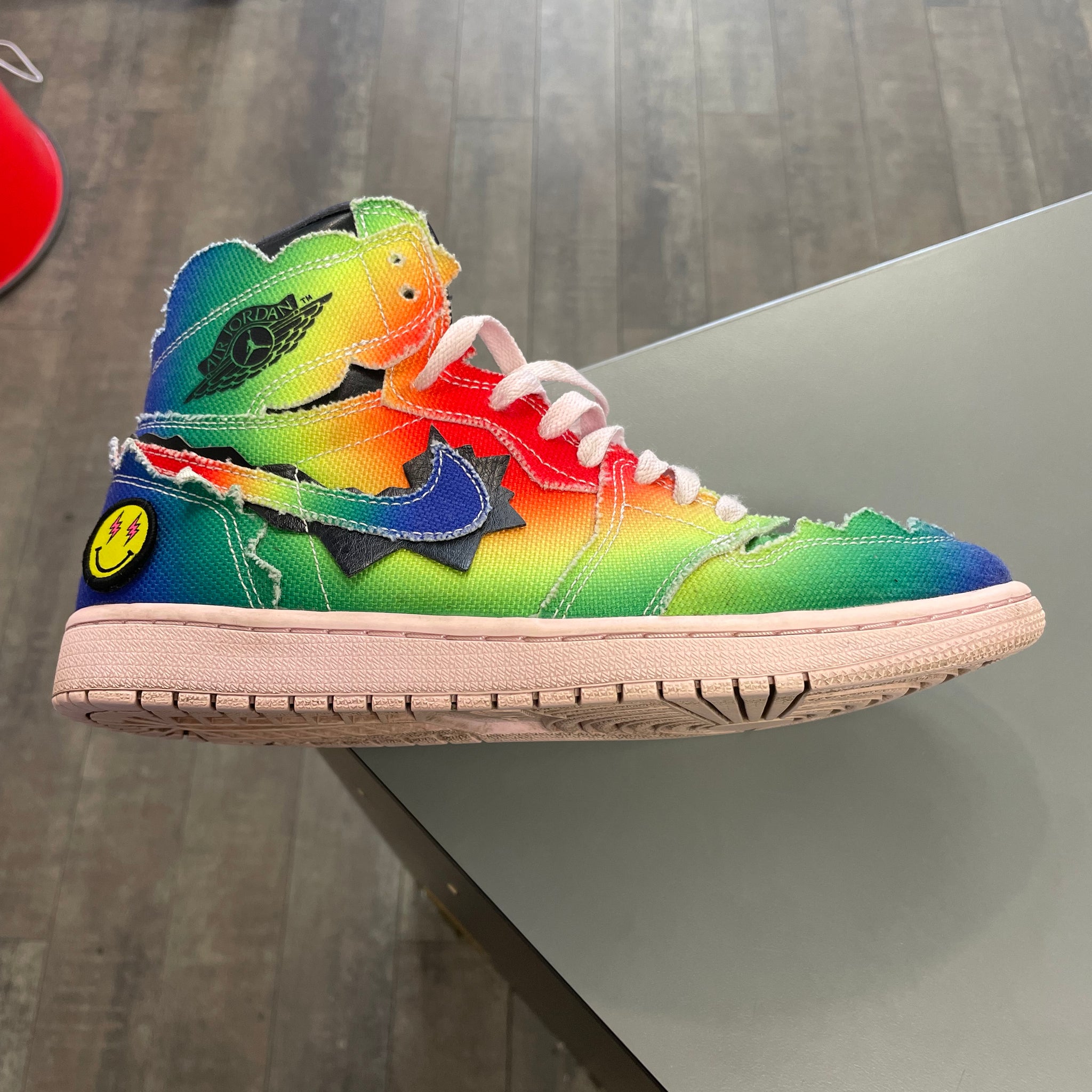 Jordan 1 J Balvin