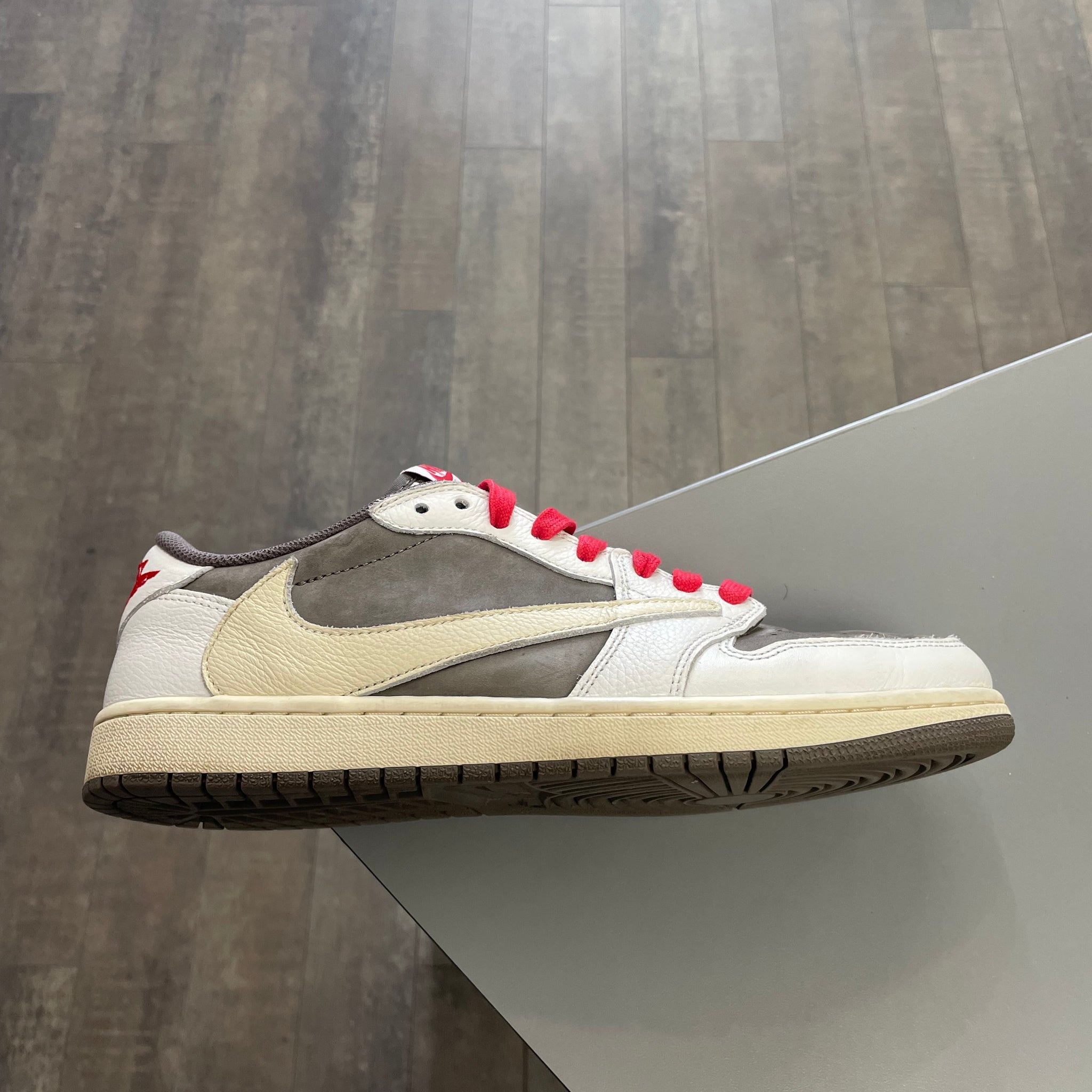 Jordan 1 Low Travis Scott Reverse Mocha