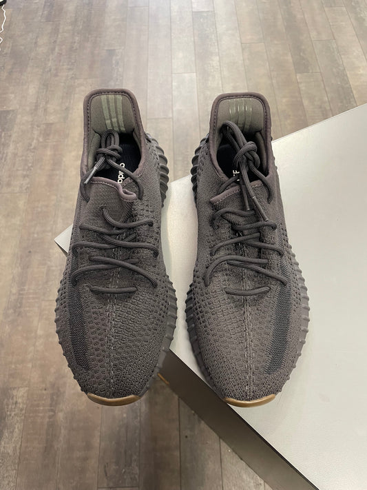 Yeezy 350 V2 Cinder