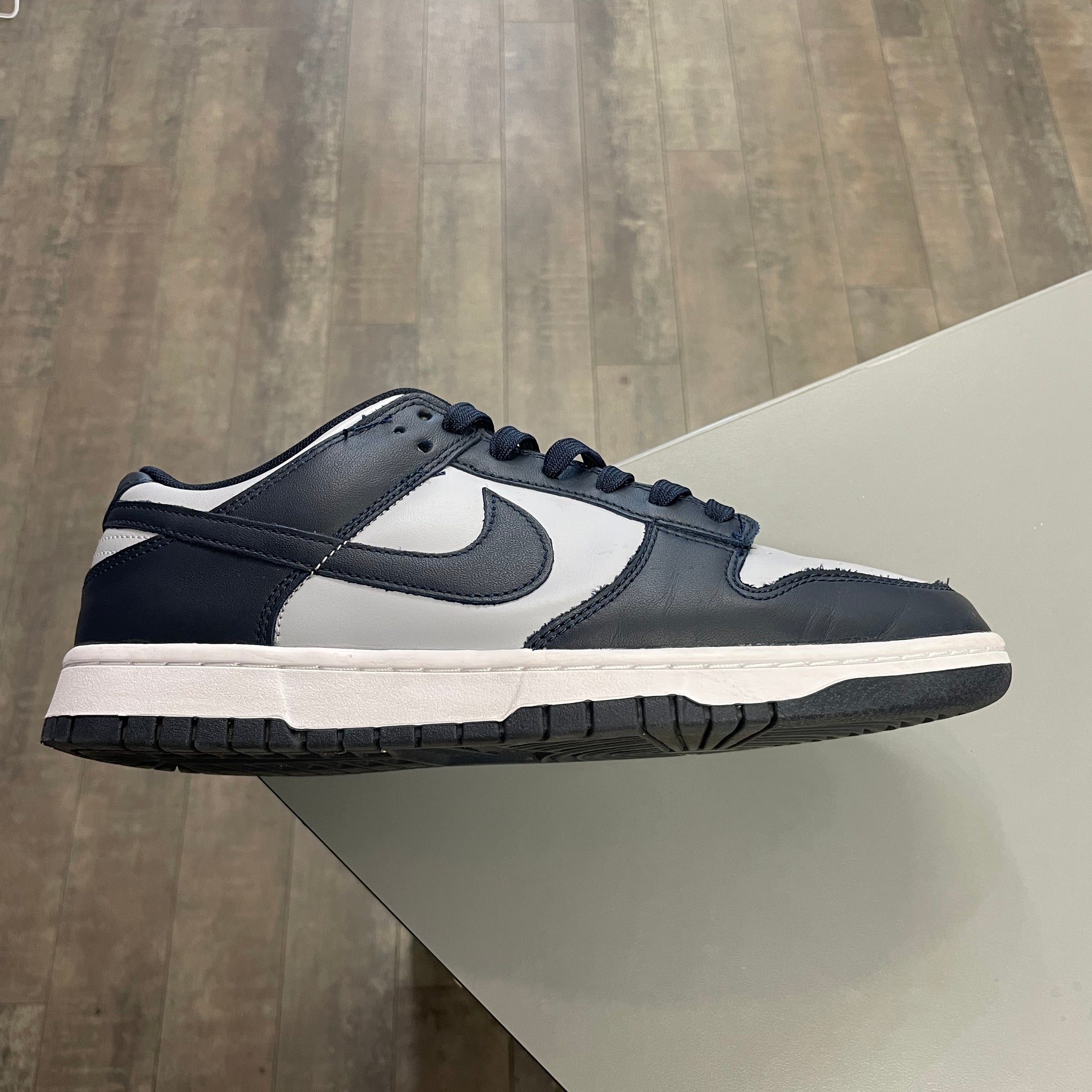 Nike Dunk Low Georgetown (No Box.)