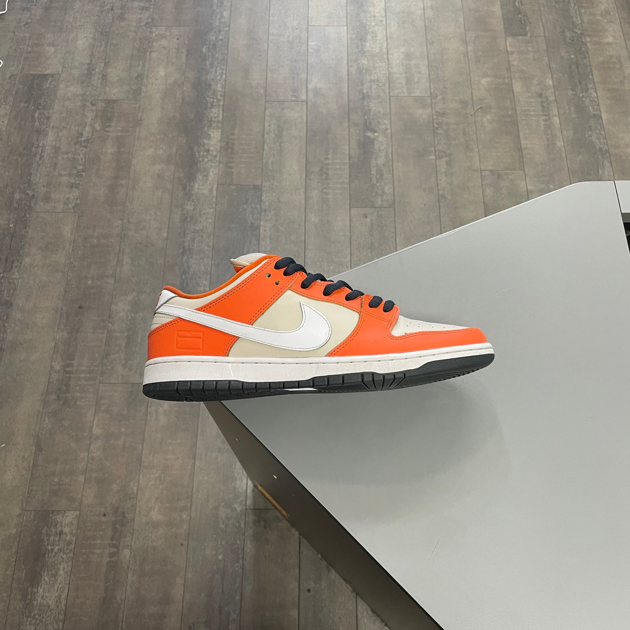 Nike Dunk Low SB Orange Box