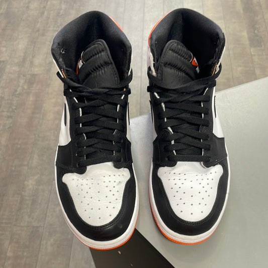 Air Jordan 1 Electro Orange (No Box.)