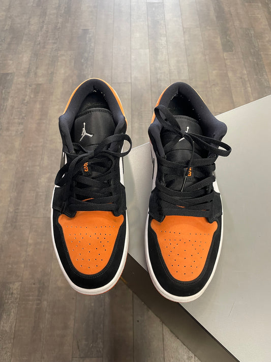 Air Jordan 1 Low Shattered Backboard (No Box.)