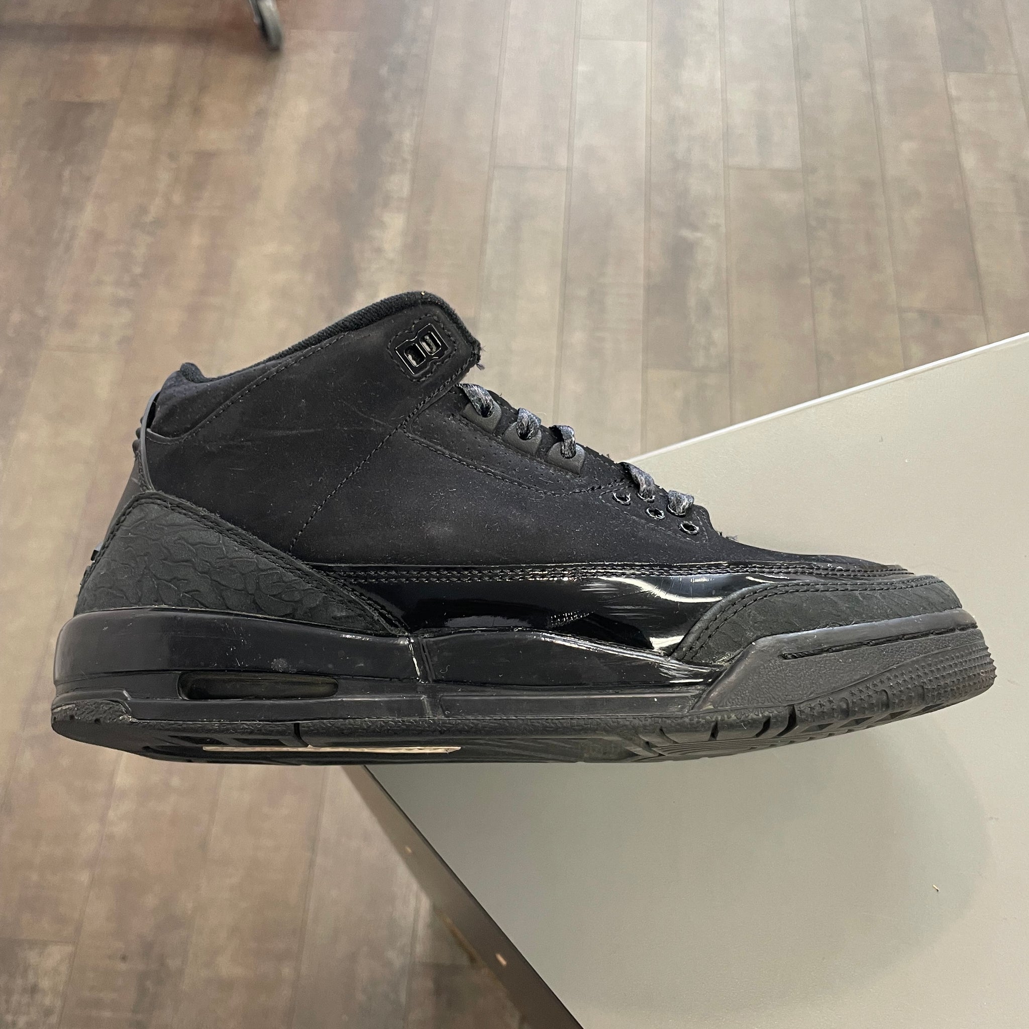 Jordan 3 Black Cat