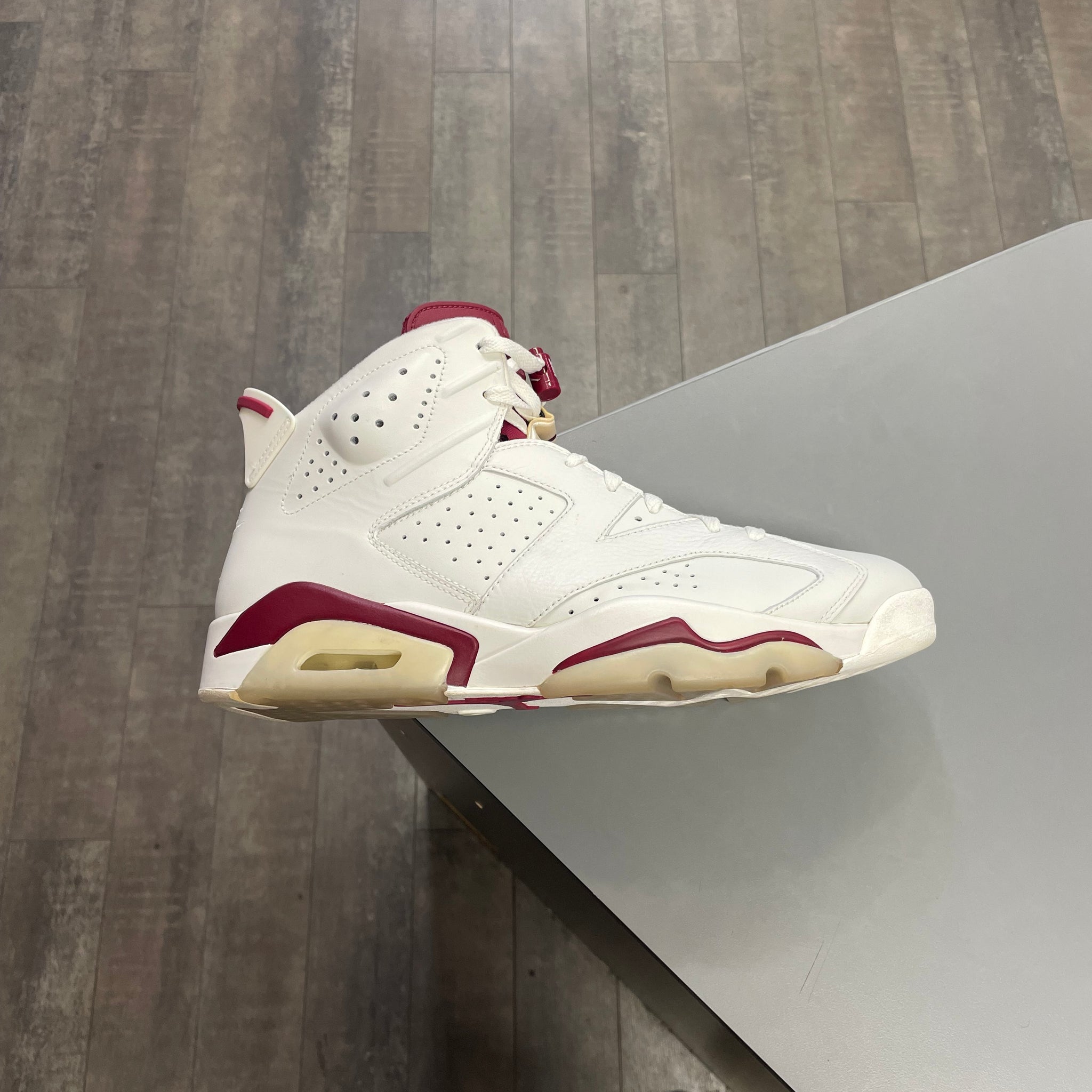 Air Jordan 6 Maroon 2015