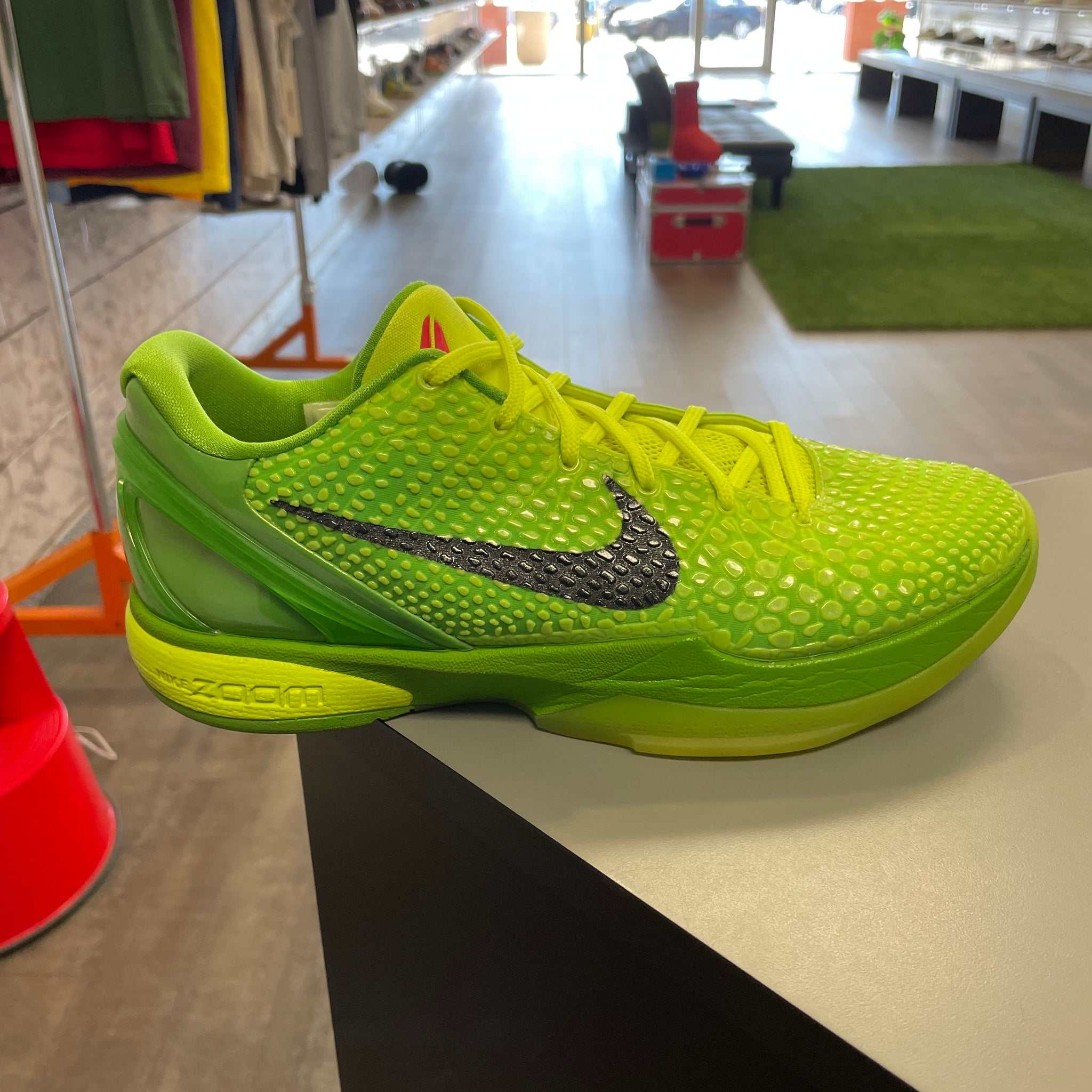Nike Kobe 6 Protro Grinch 2020