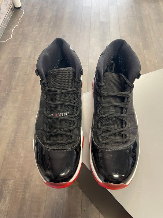 Jordan 11 Bred 2012 (No Box.)