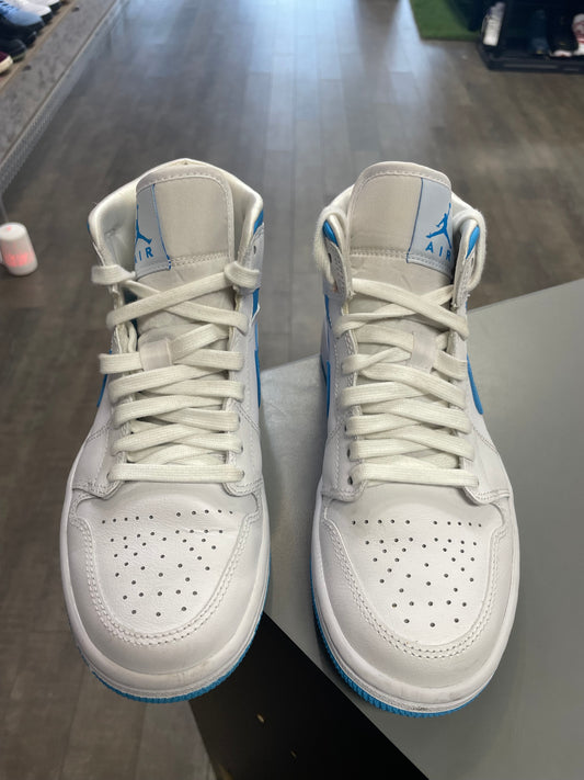 Air Jordan 1 Mid UNC