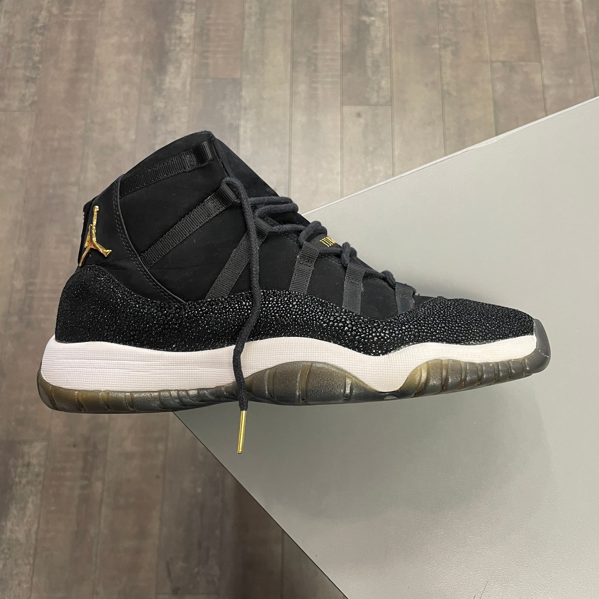 Air Jordan 11 Retro Heiress Black Stingray (GS) (No Insoles Or Box.)