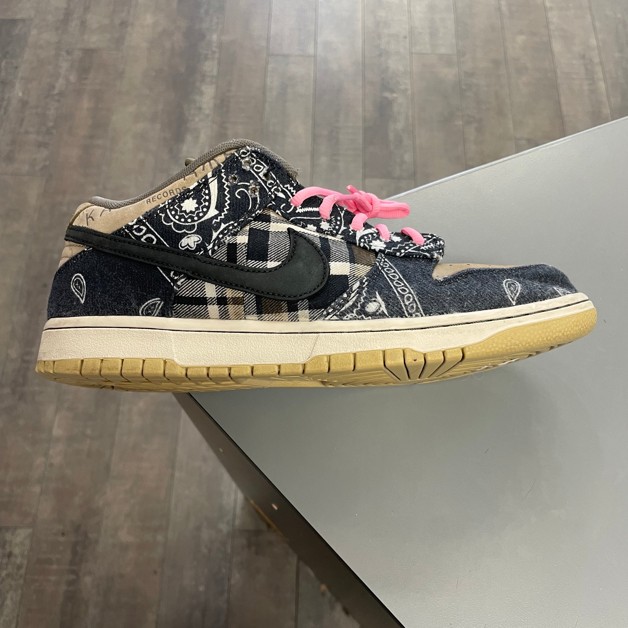 Nike Dunk Low SB Travis Scott