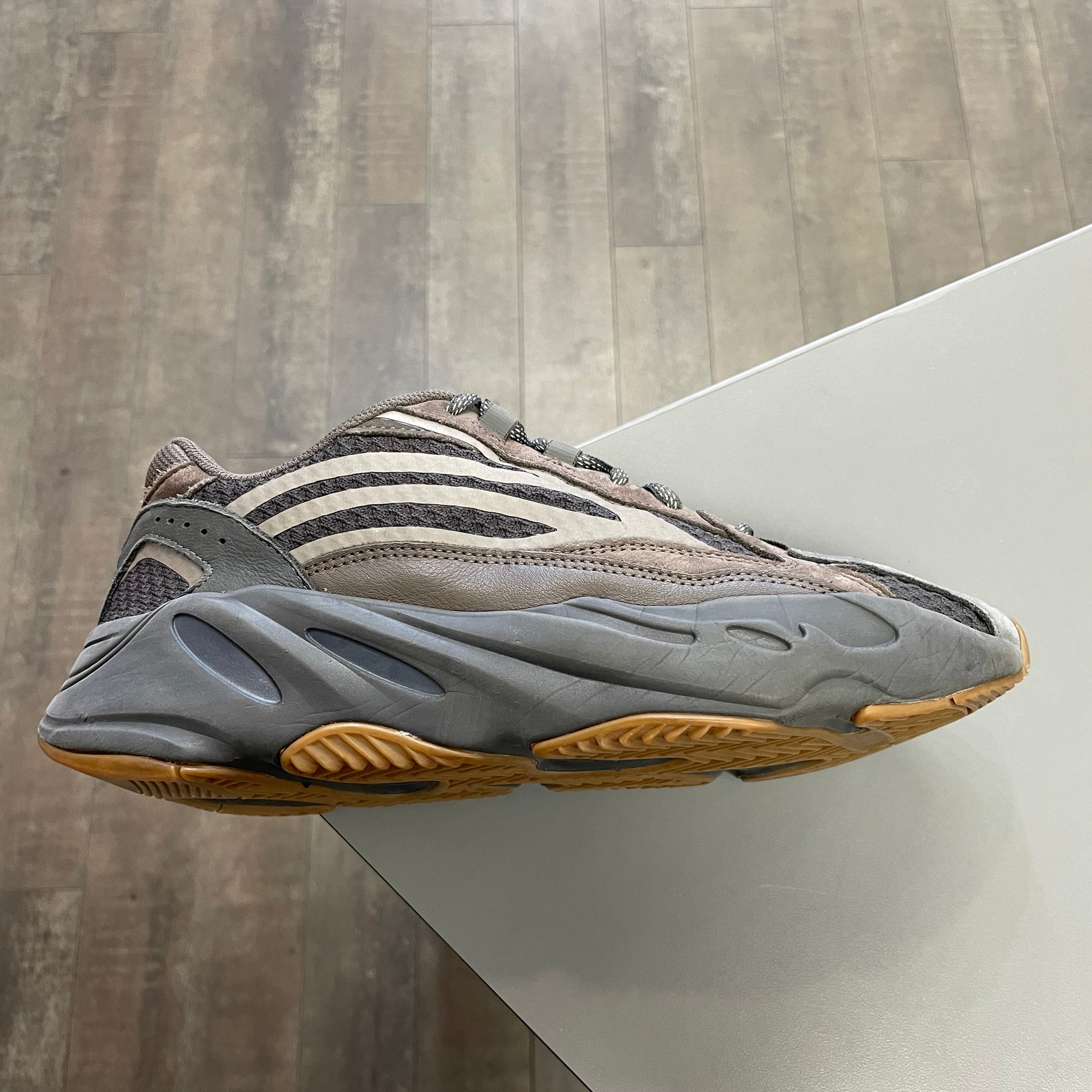 Yeezy 700 V2 Geode