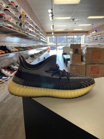 Yeezy 350 V2 Carbon