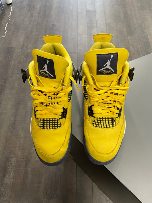 Air Jordan 4 Lightning 2021