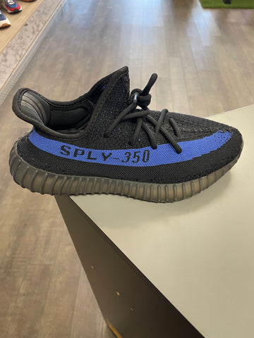 Yeezy 350 V2 Dazzling Blue