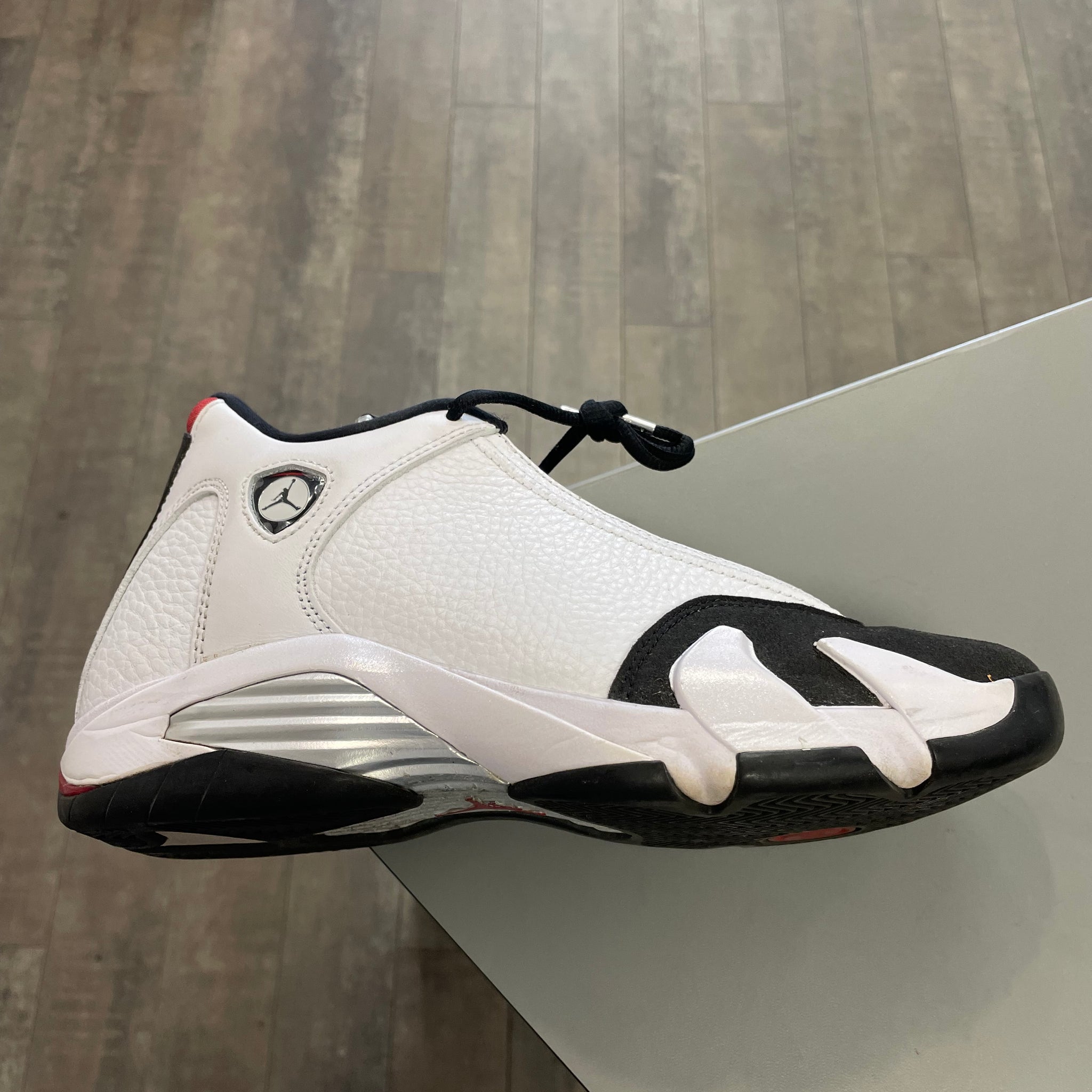 Jordan 14 Black Toe 2024