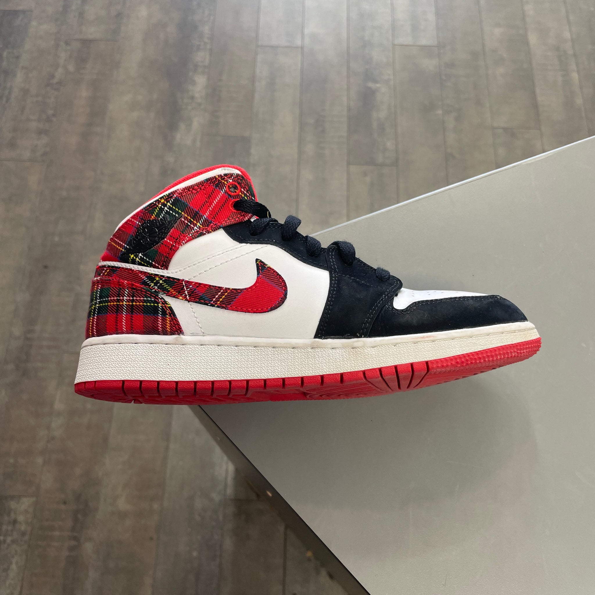 Jordan 1 Mid White Plaid (GS)