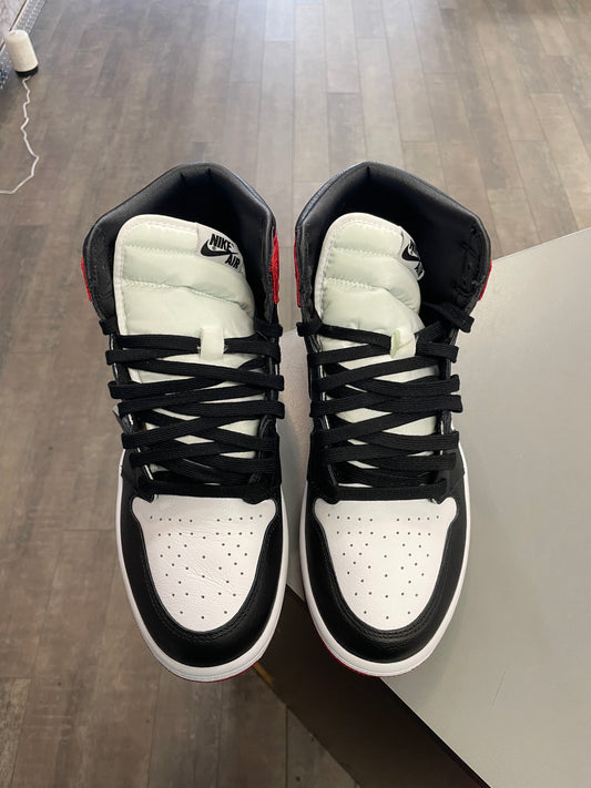 Jordan 1 Satin Black Toe