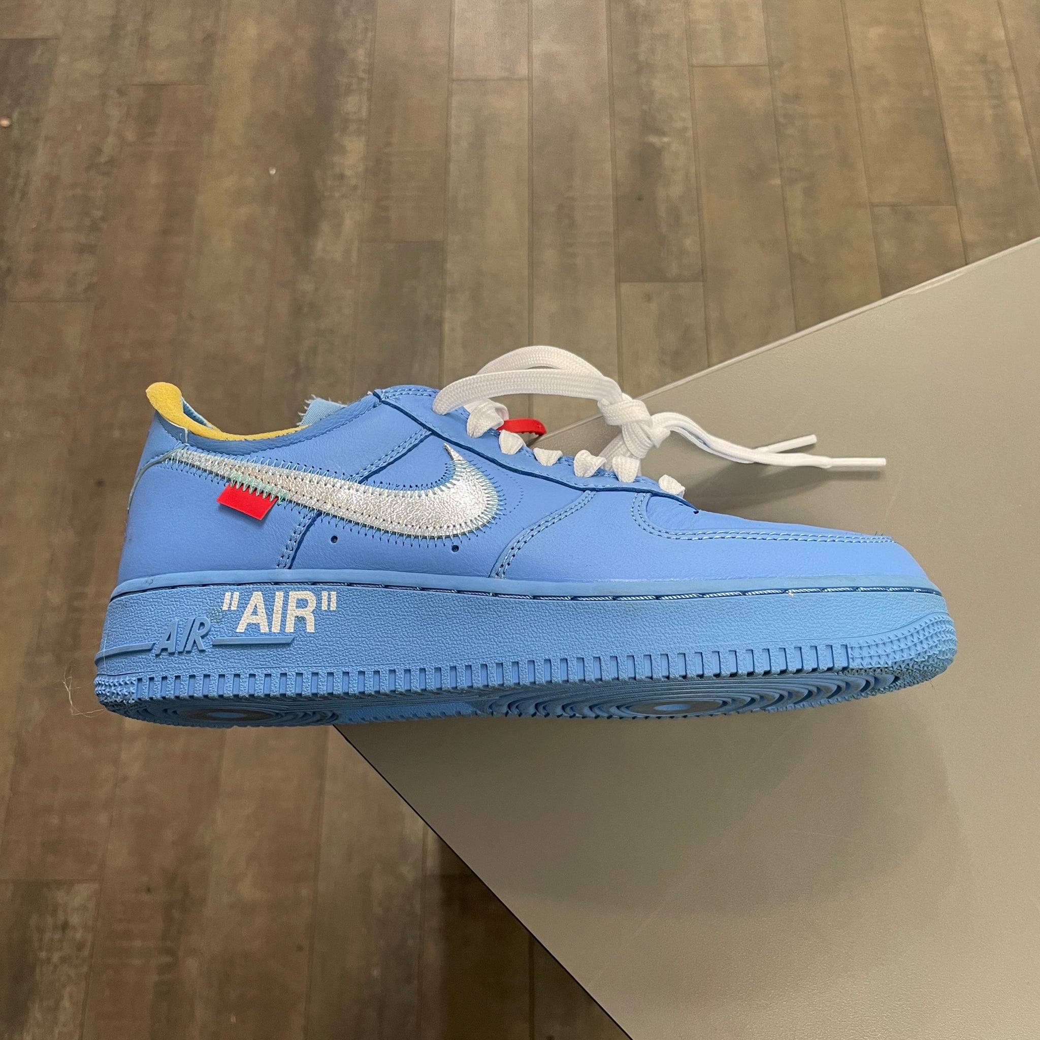 Nike Off-White 1 Low MCA University Blue (No Box.)